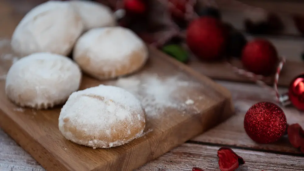 Kourabiedes the delicious Christmas almond cookies